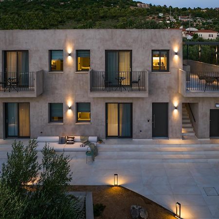 Topos Suites Λάσση Εξωτερικό φωτογραφία